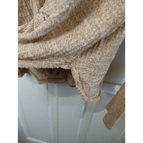 Out From Under Rust Oversized M Long Sleeve V Neck Waffle Button Knotted Blouse. - Picture 6 of 9